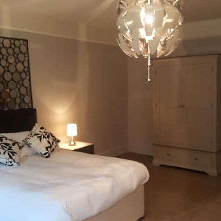 Grigshot Apartment Stroud  Esterno foto