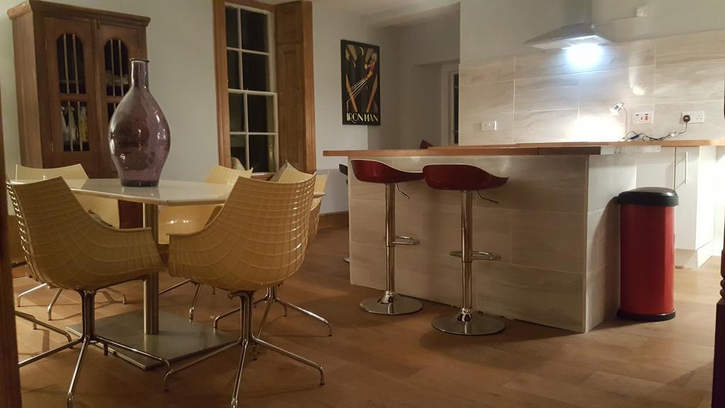 Grigshot Apartment Stroud  Esterno foto