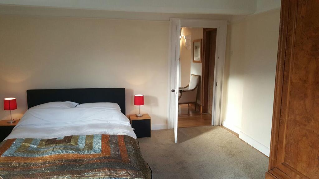 Grigshot Apartment Stroud  Esterno foto